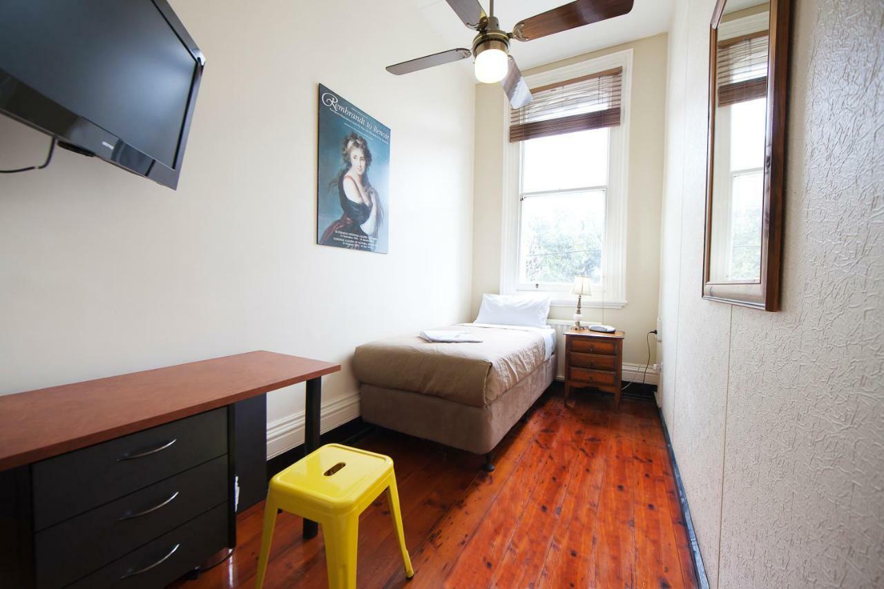 The Nunnery Accommodation Melbourne Exterior photo